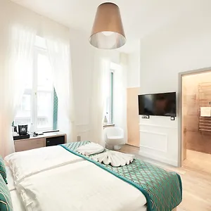 **** Hotel Boutique Hungria