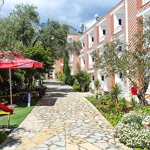 Hotel Noan & ***